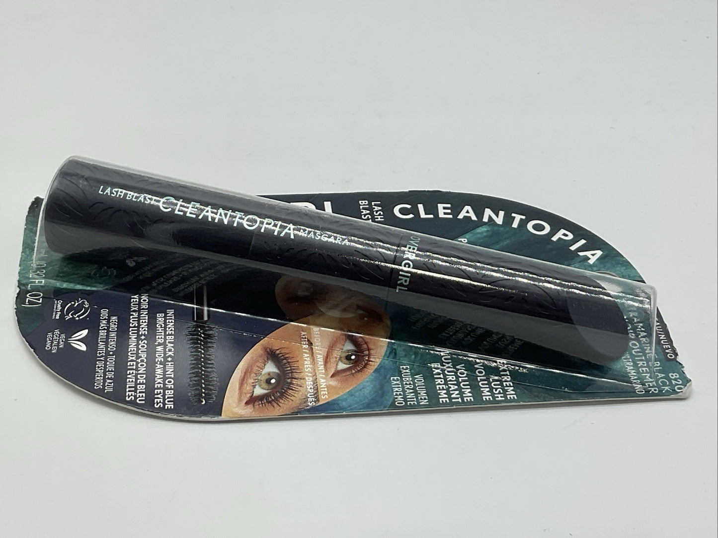 CoverGirl LashBlast Cleantopia Plant Powered Mascara - 820 Ultramarine Black