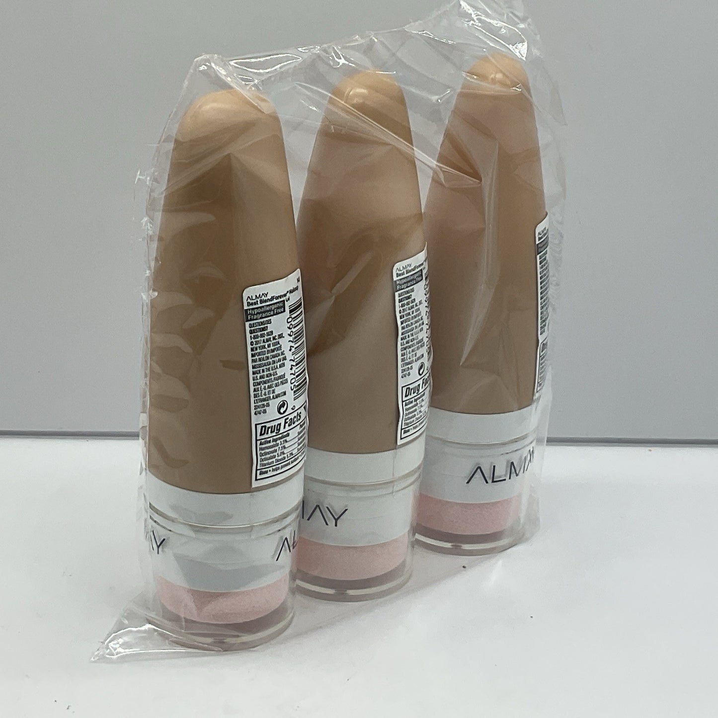 3 Pack - Almay Best Blend Forever Makeup 140 Beige