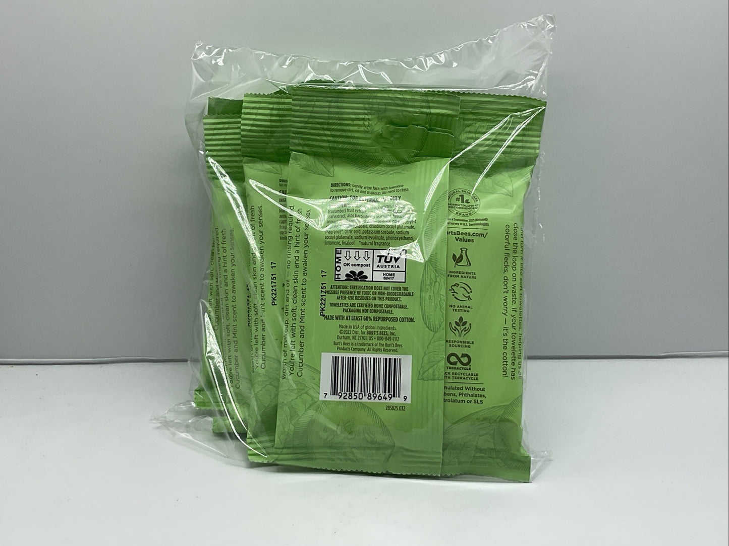 Burt's Bees Refreshing Cucumber Mint Facial Towelettes (10 Wipes) - Set Of 4