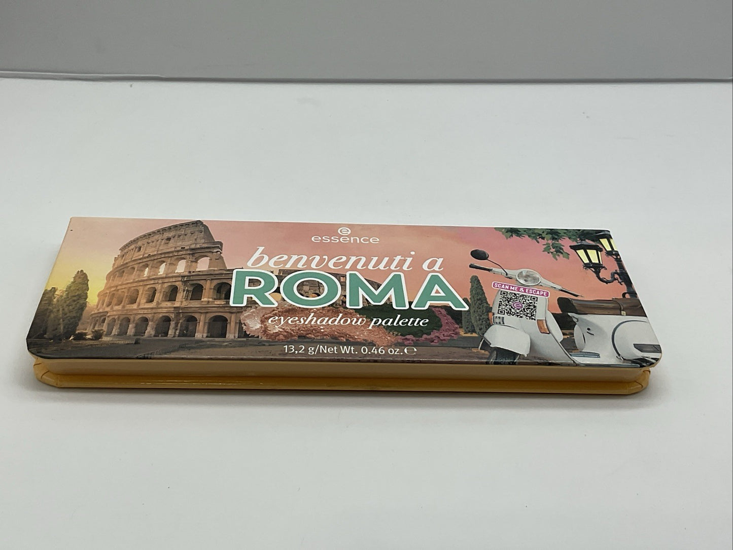 Essence Benvenuti a Roma Eyeshadow Palette Women's 12x Matte Shades (0.46 Oz)