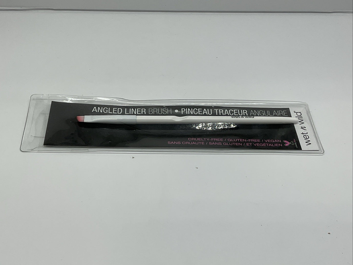 Wet N Wild - Angled Liner Brush Short With Innovative Fibers - Single