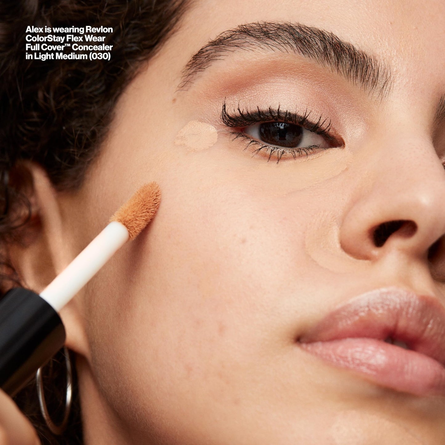 Revlon ColorStay Flex Wear, Full Cover Non-Creasing Concealer, Infused with Hyal