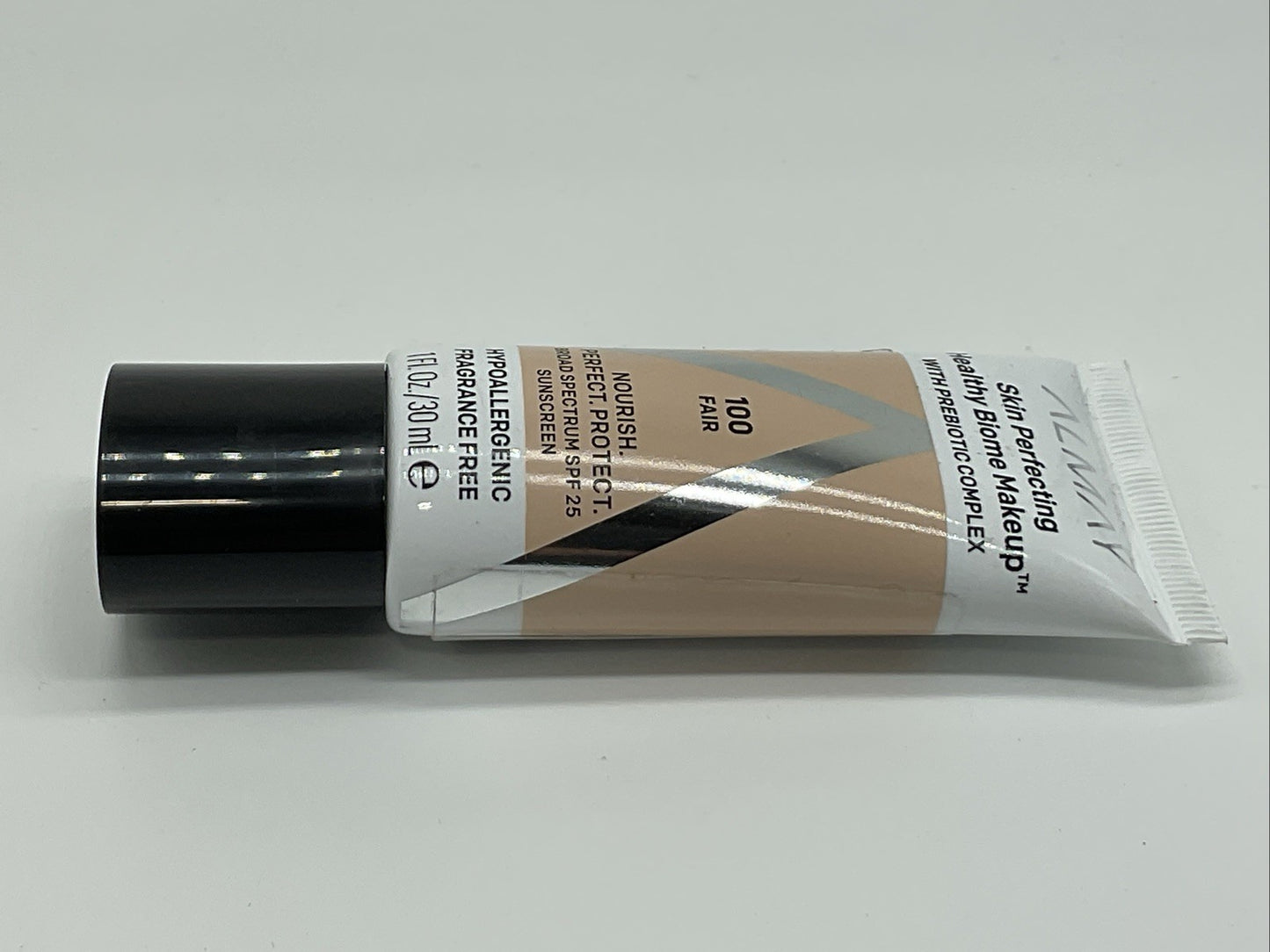 Almay Skin Perfecting Healthy Biome Makeup SPF25 - 100 Fair