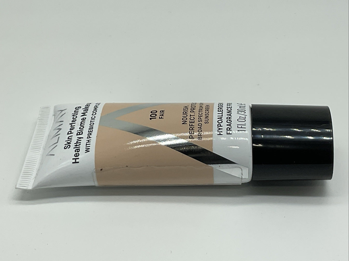 Almay Skin Perfecting Healthy Biome Makeup SPF25 - 100 Fair