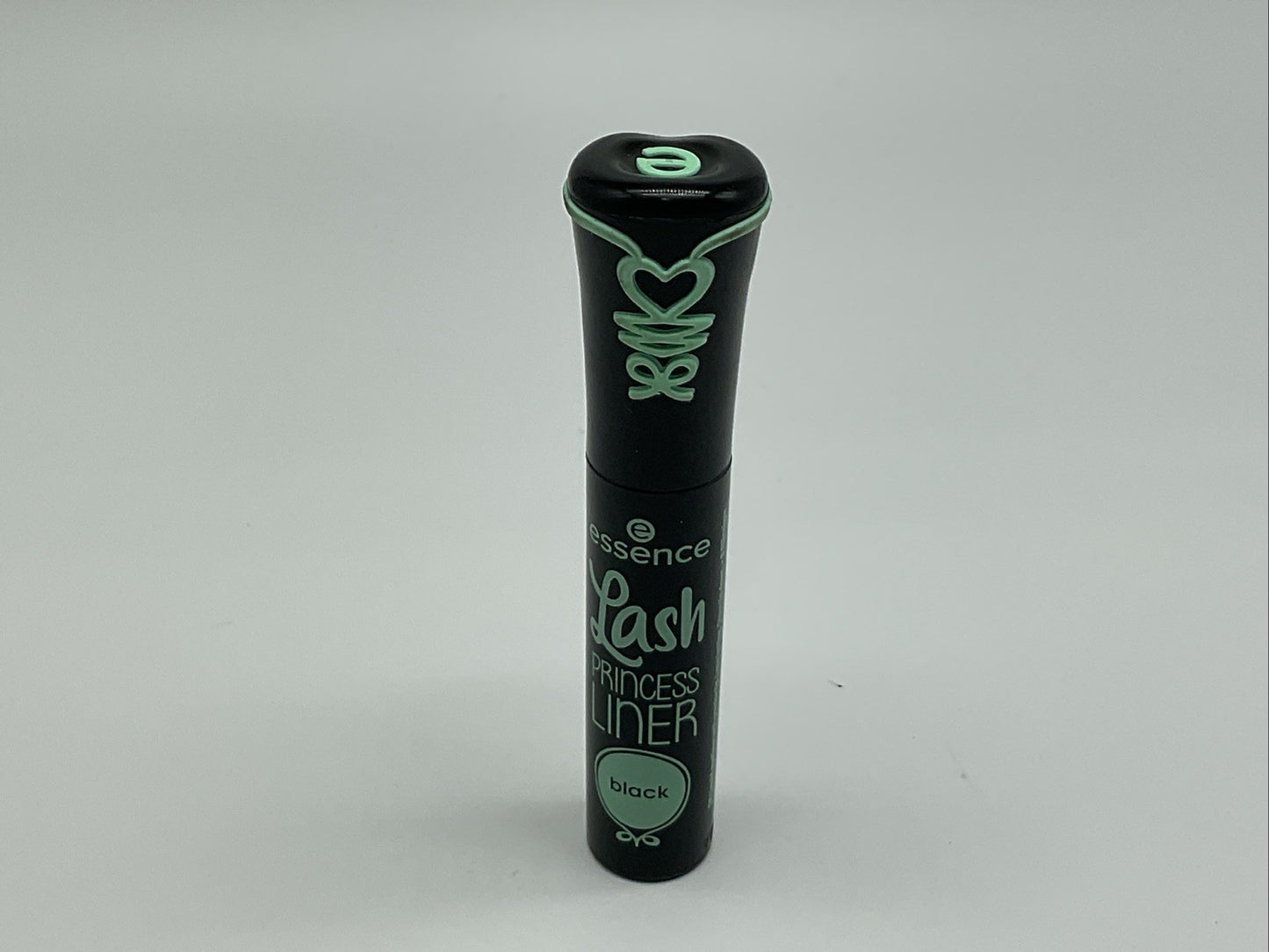 essence Lash Princess Eyeliner Pen Smudge Proof - Black