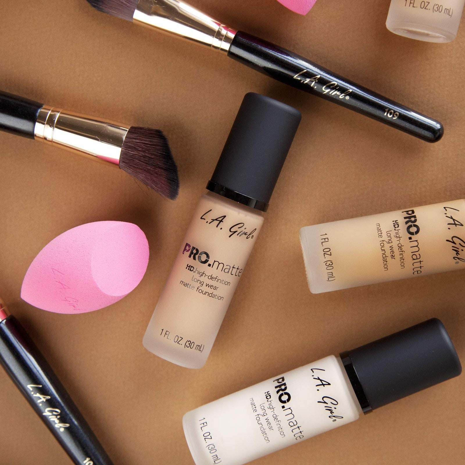 L.A. Girl PRO.Matte Foundation - Warm Sienna GLM679