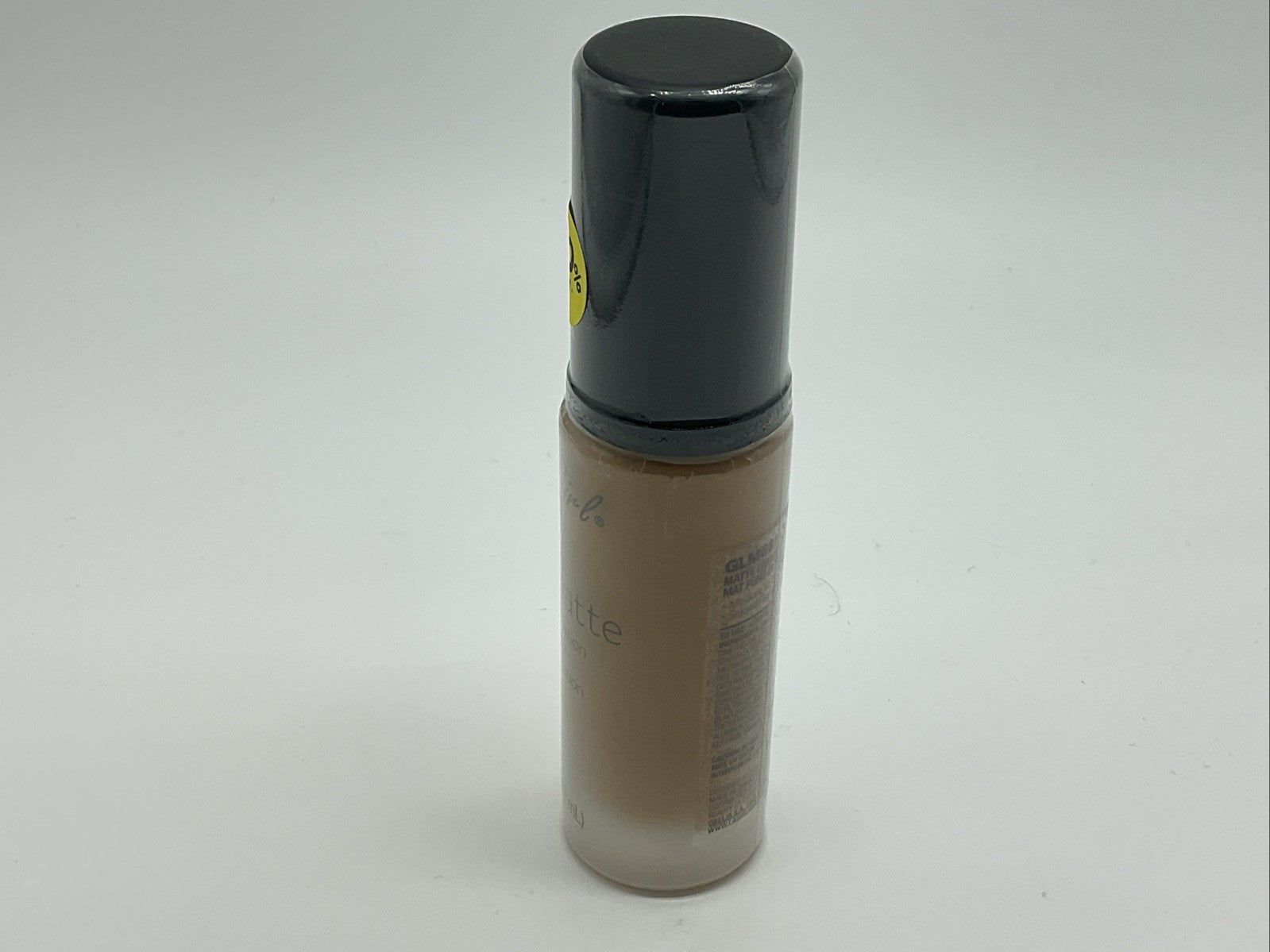 L.A. Girl PRO.Matte Foundation - GLM681 Caramel