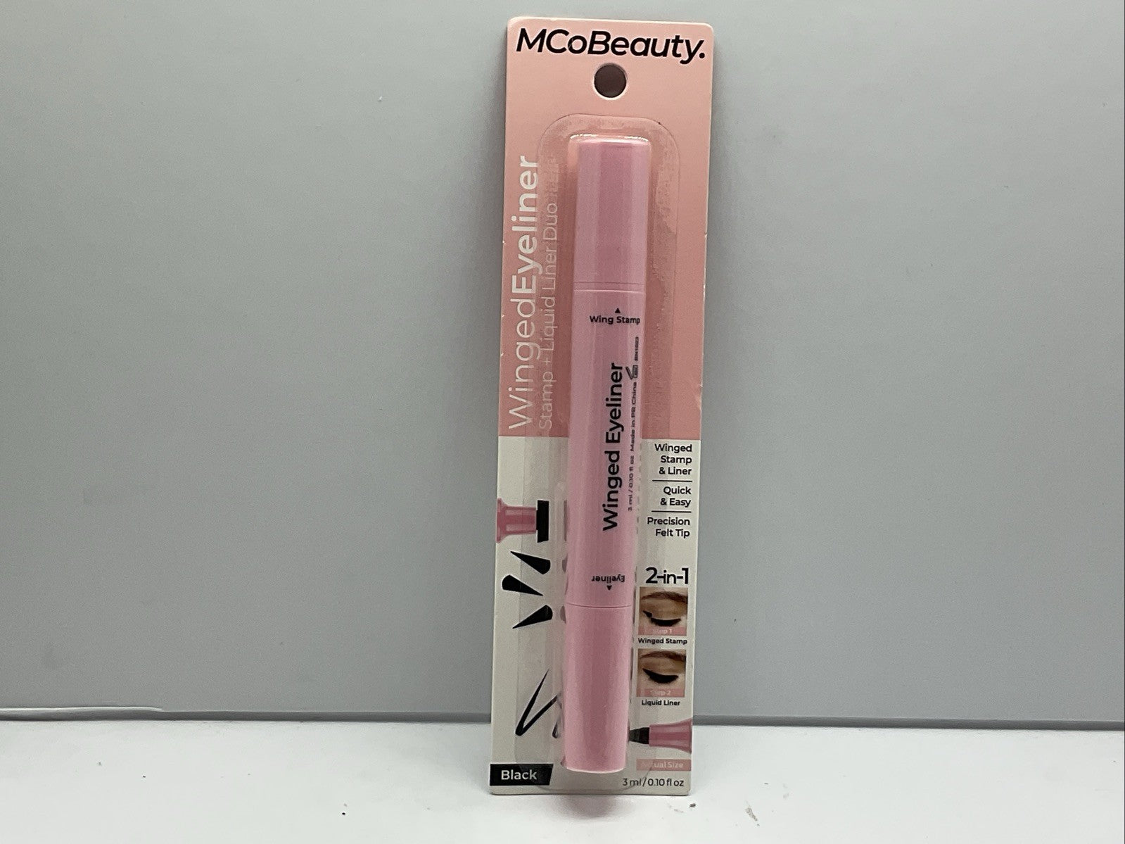MCoBeauty Winged Eyeliner - Black
