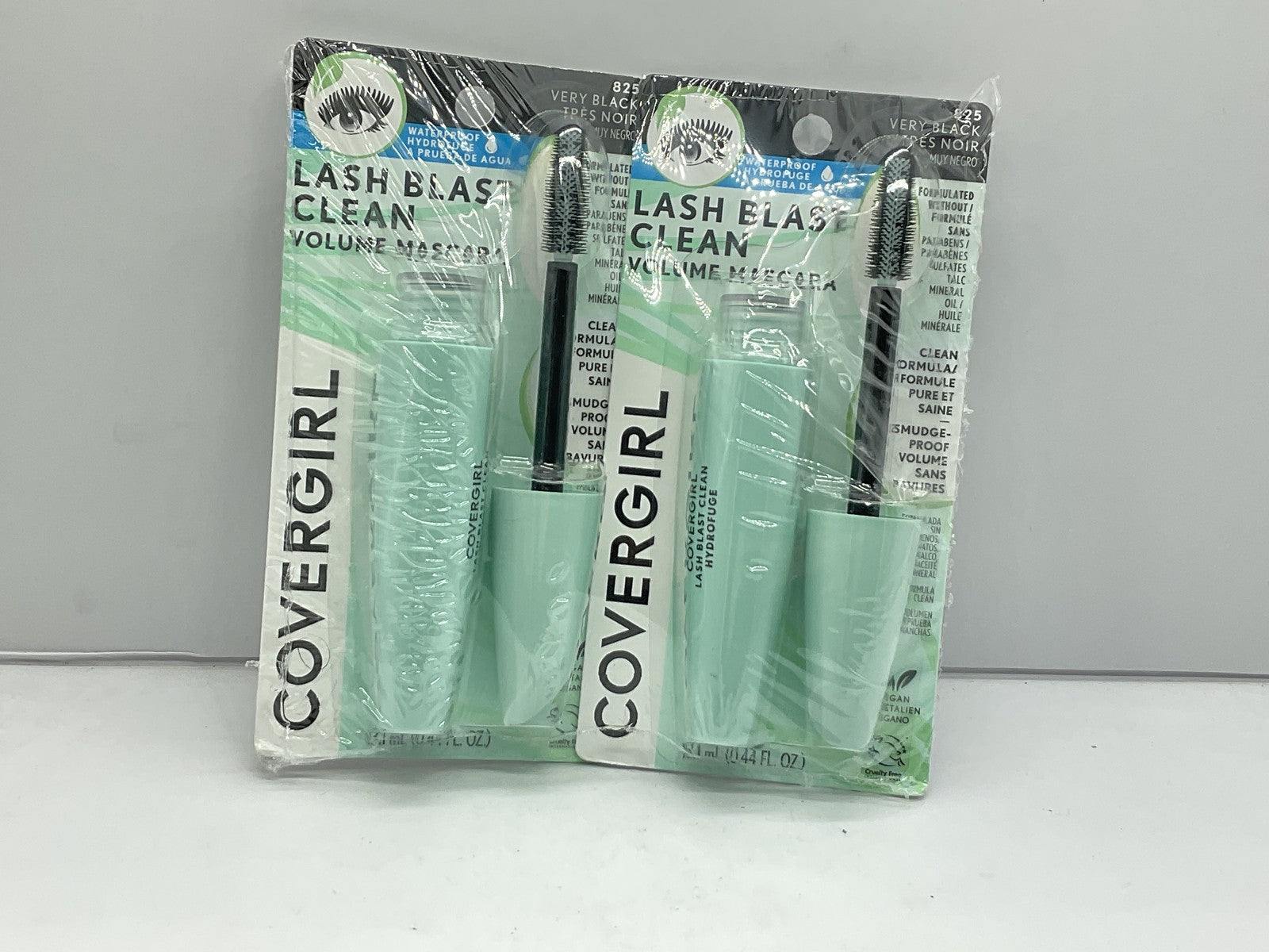 2 PACK - Covergirl Lash Blast Clean Volume Mascara - 825 Very Black