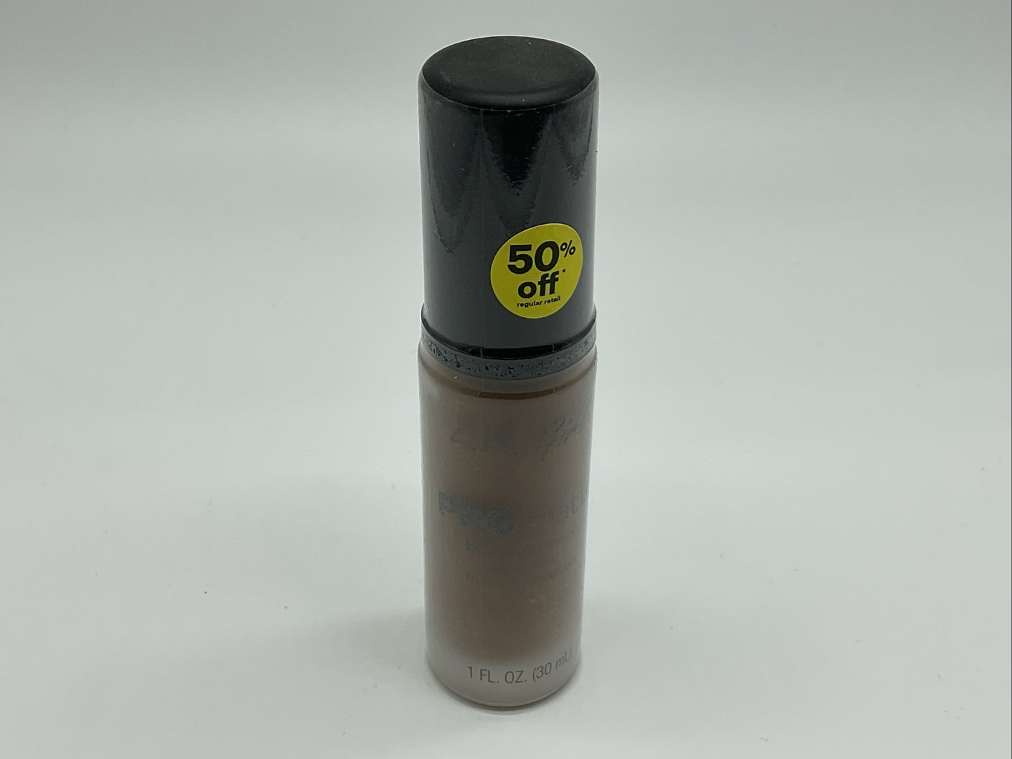 L.A. Girl PRO.Matte Foundation - GLM720 Creamy Cocoa