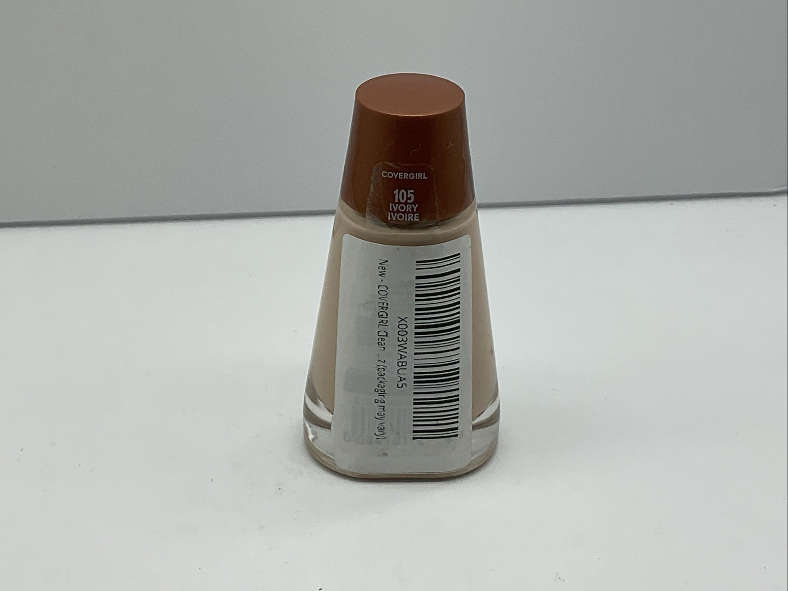 Covergirl Clean Liquid Foundation - 105 Ivory - Single