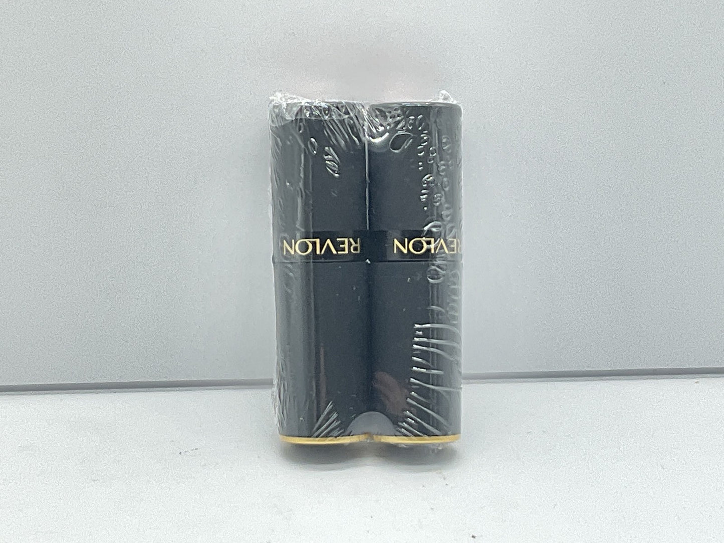 REVLON Super Lustrous The Luscious Mattes Lipstick - 008 Show Off