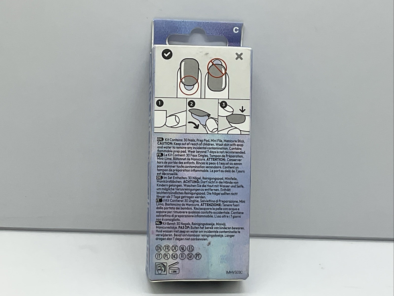 KISS Impress Press-On Nails Designs Holiday Midwinter Red - Short Oval 30 Count