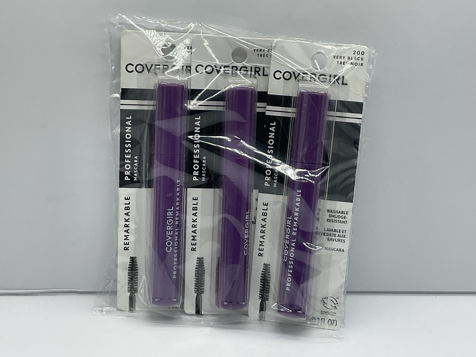 3 Pack - CoverGirl Professional Remarkable Washable Mascara 200 Very Black 