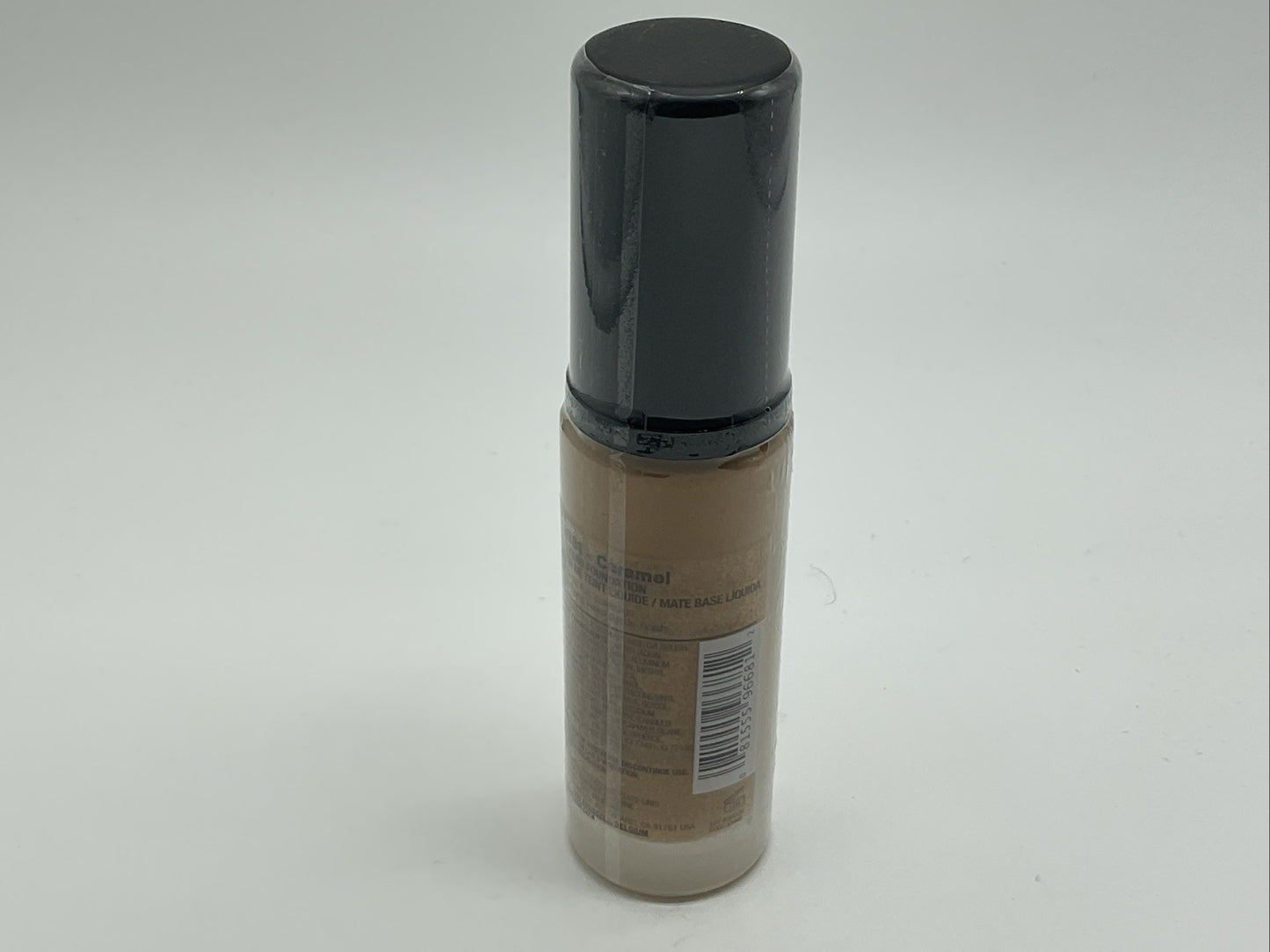 L.A. Girl PRO.Matte Foundation - GLM681 Caramel