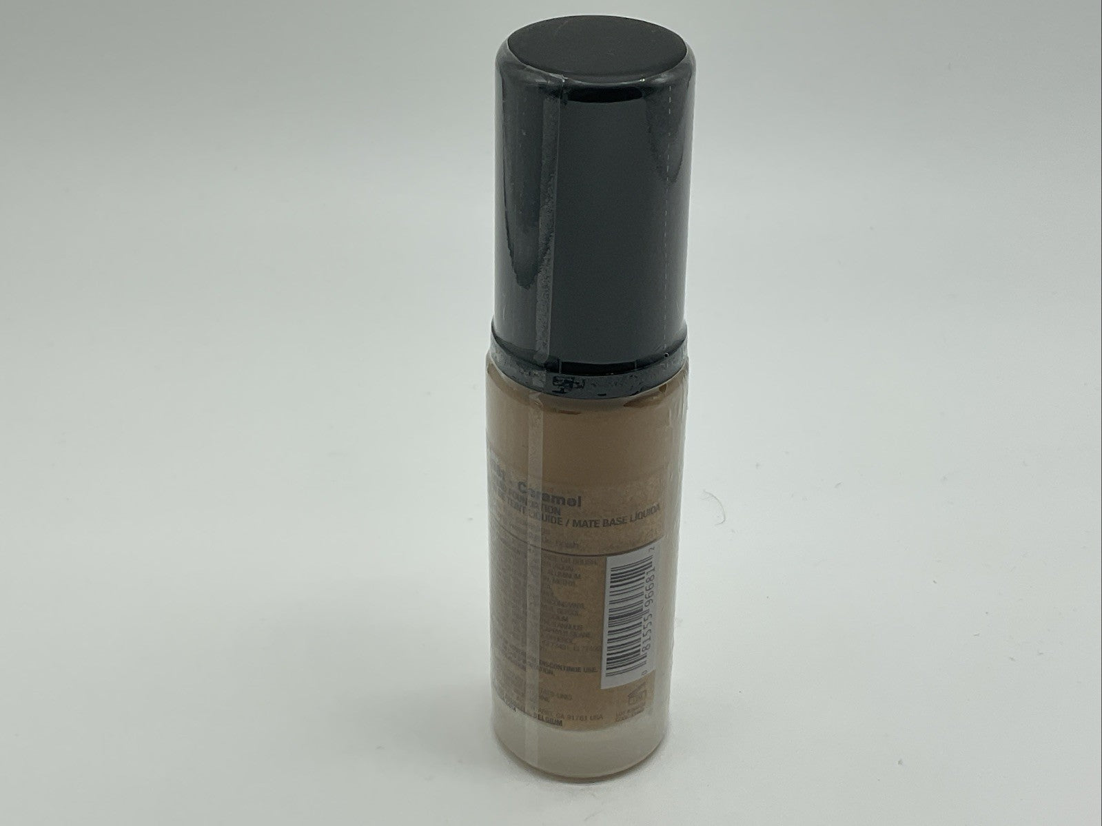 L.A. Girl PRO.Matte Foundation - GLM681 Caramel