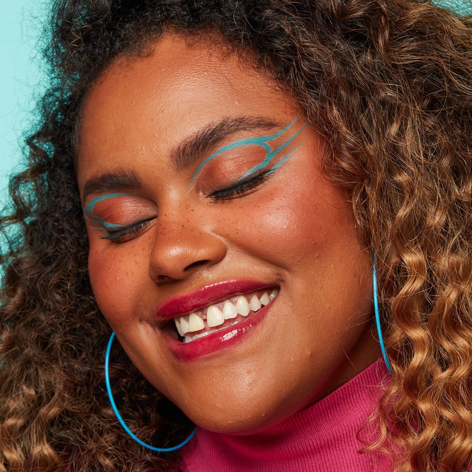 NYX Vivid Brights Matte Liquid Eyeliner - VBLL01 Cyan Simp