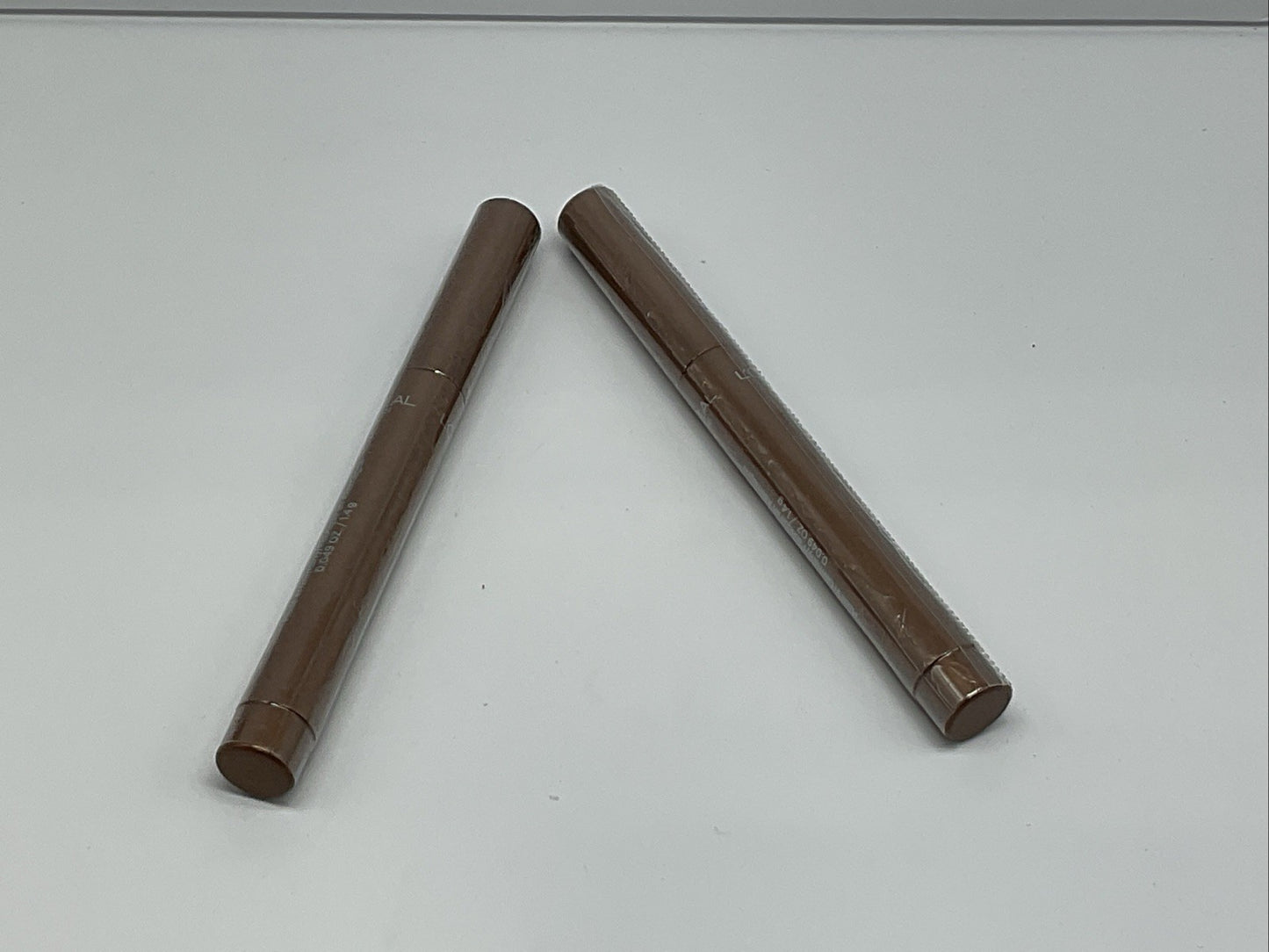 L'oreal Le Shadow Stick Eyeshadow - 230 Magnetic Bronze - Set Of 2