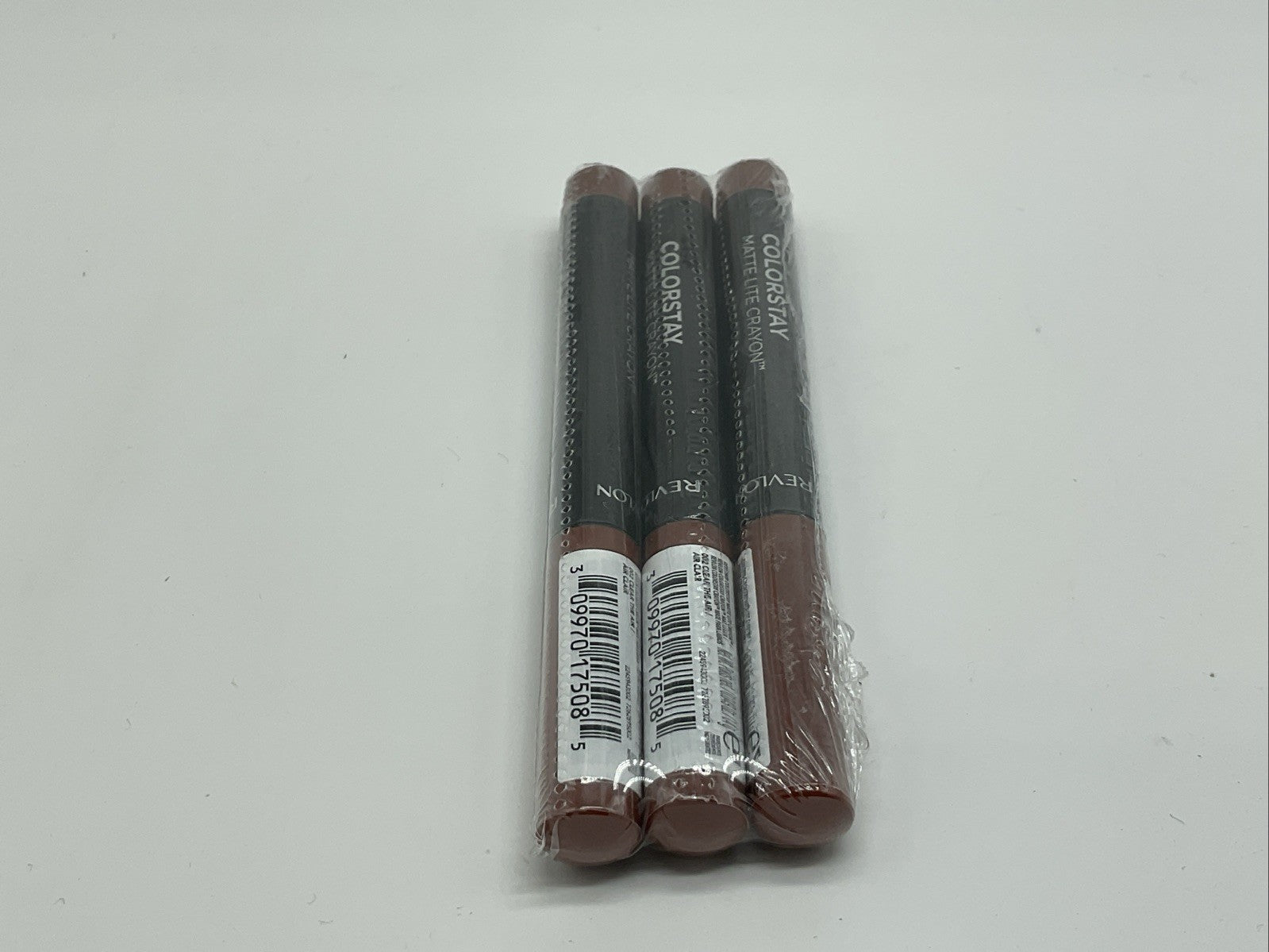3 PACK - Revlon Colorstay Matte Lite Crayon For Lips - 002 Clear The Air