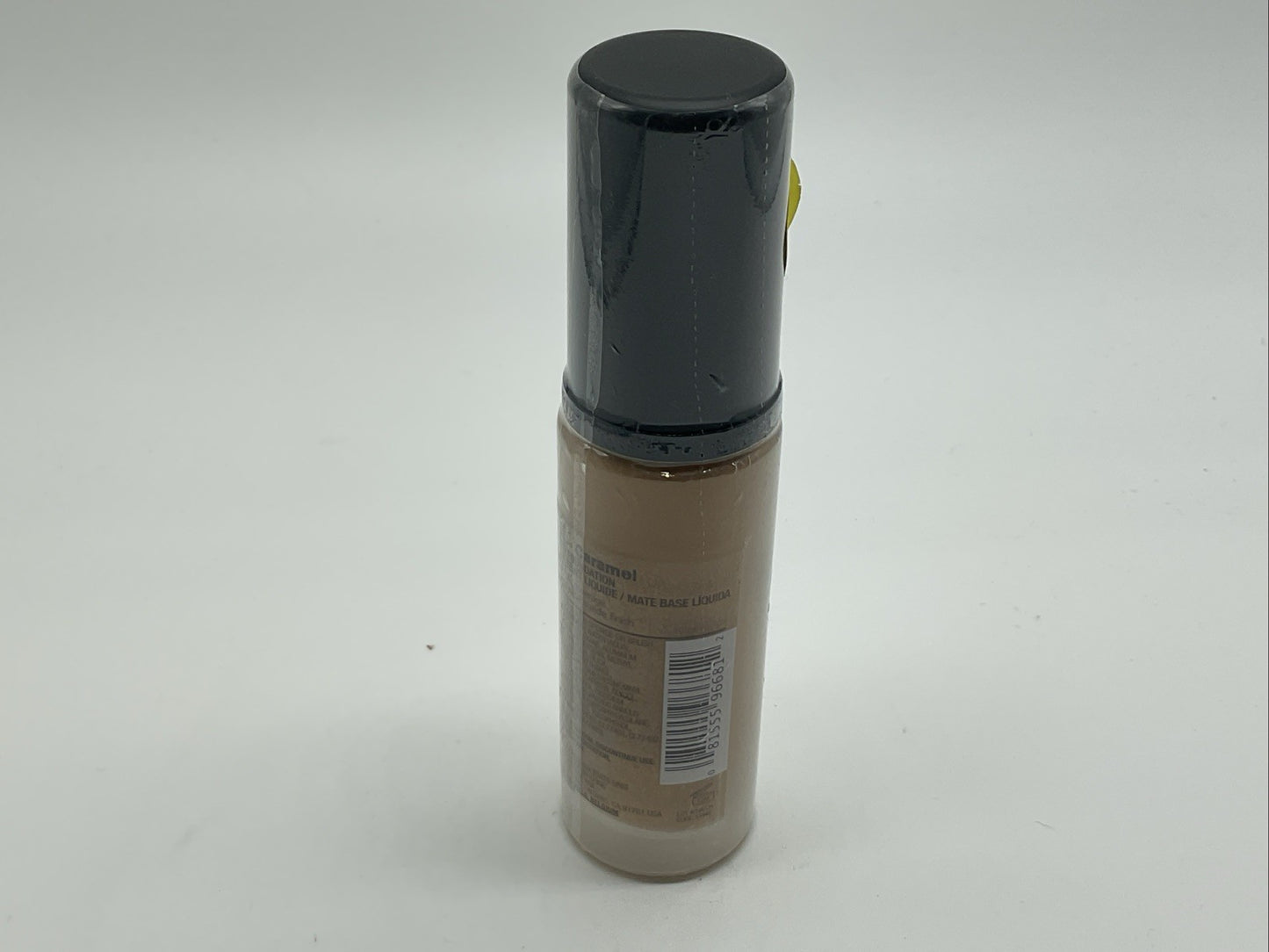 L.A. Girl PRO.Matte Foundation - GLM681 Caramel
