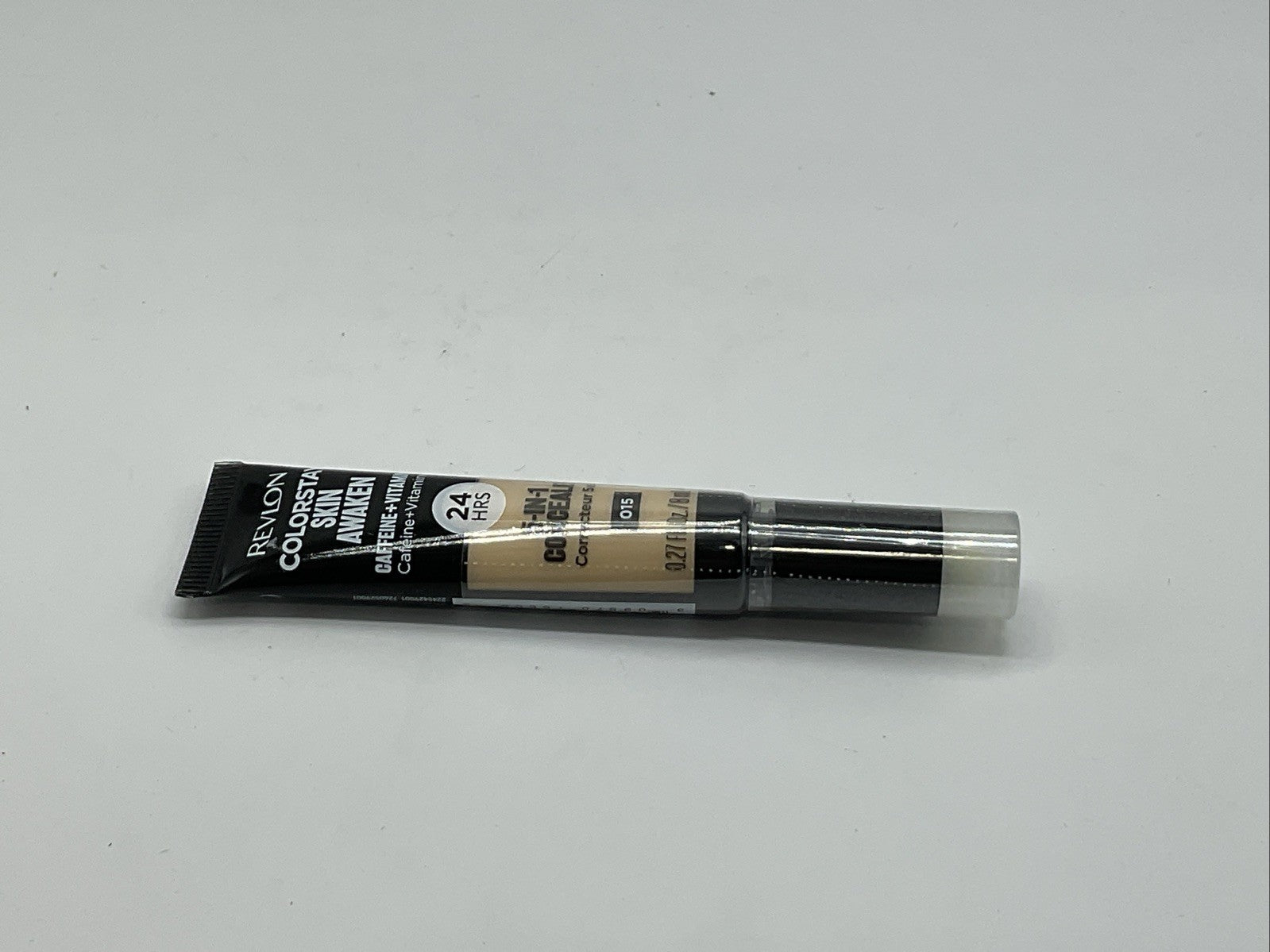 Revlon ColorStay Skin Awaken Caffeine+Vitamin C - 015 Light Pale - Single