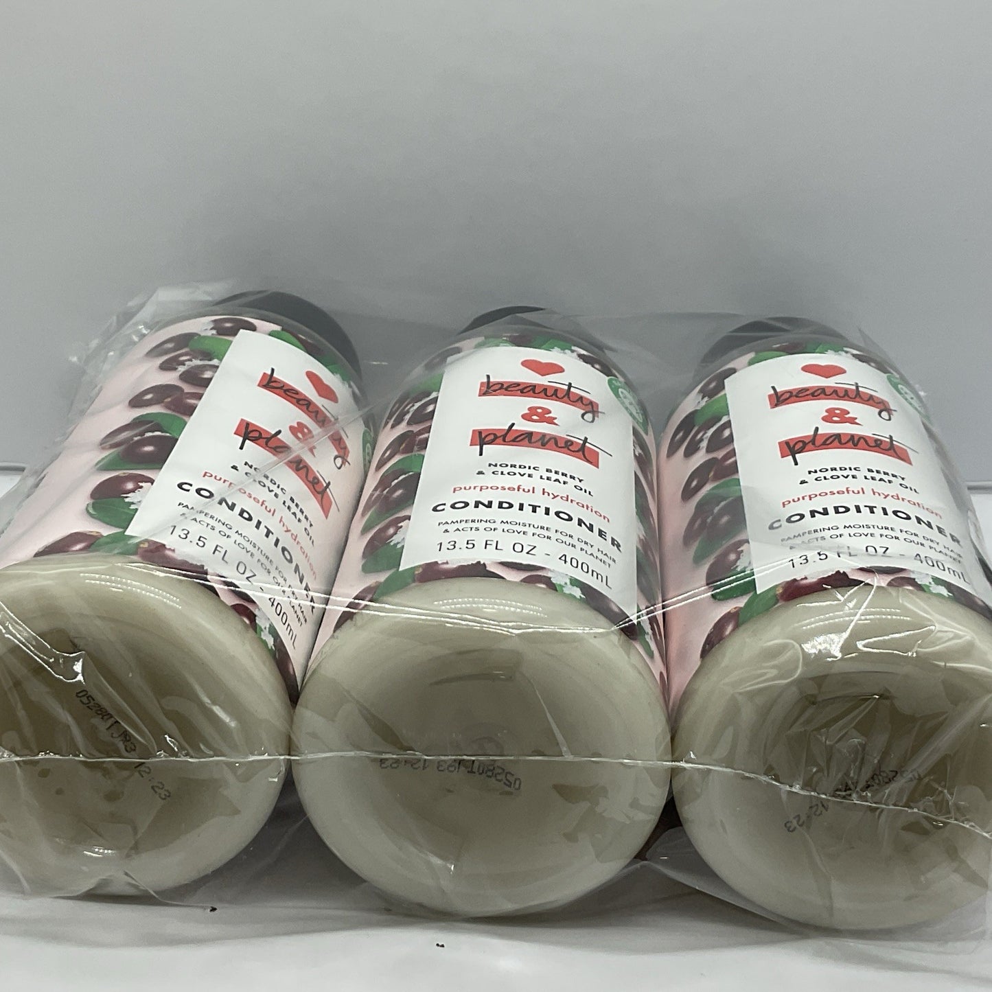 3 Pack Love Beauty & Planet Conditioner - Nordic Berry & Clove Leaf Oil