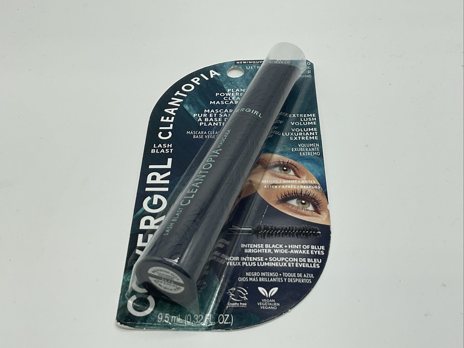 CoverGirl LashBlast Cleantopia PlantPowered Mascara - 820 Ultramarine Black