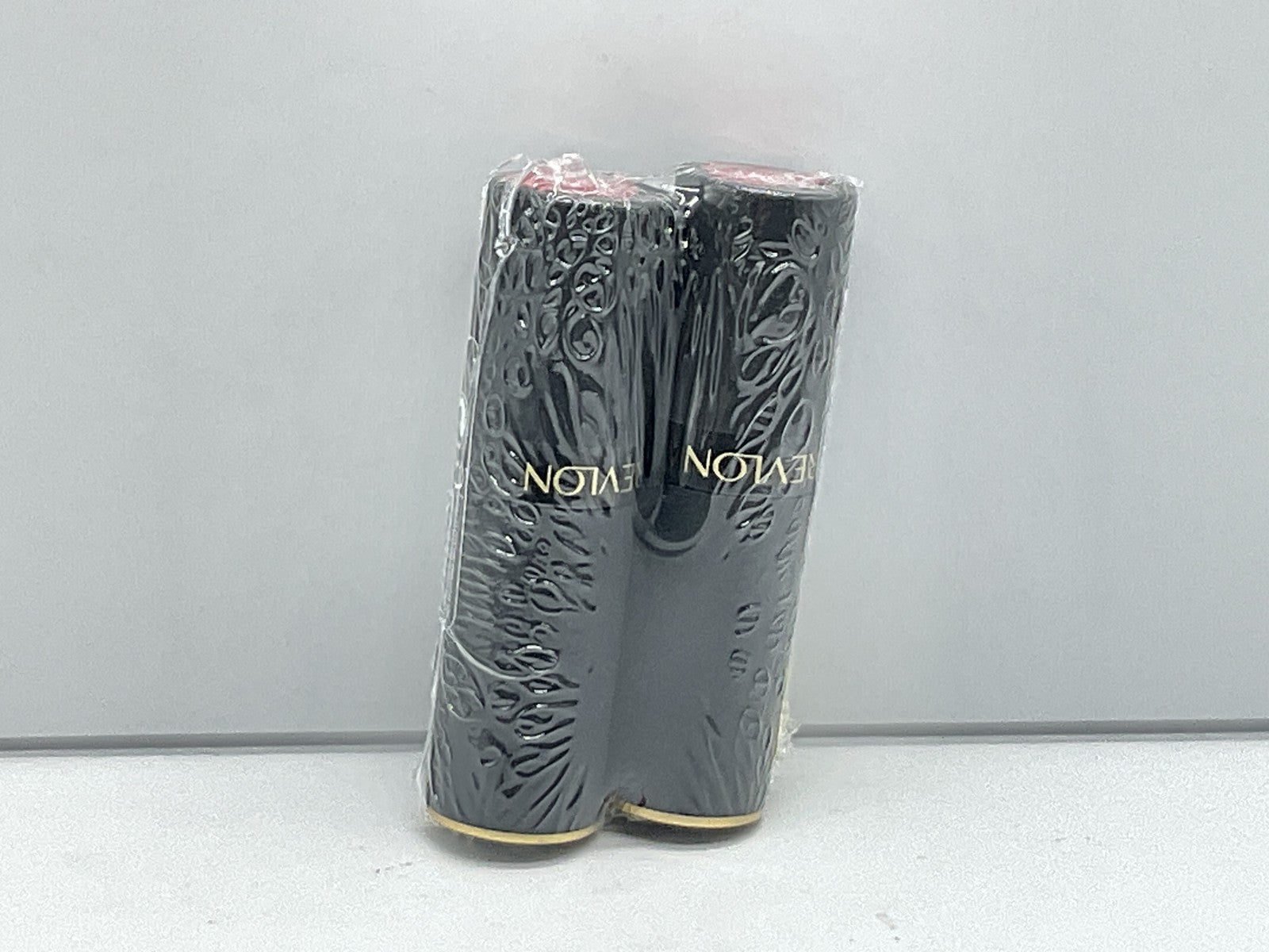 2 PACK - Revlon Super Lustrous Matte Lipstick - 017 CRUSHED RUBIES