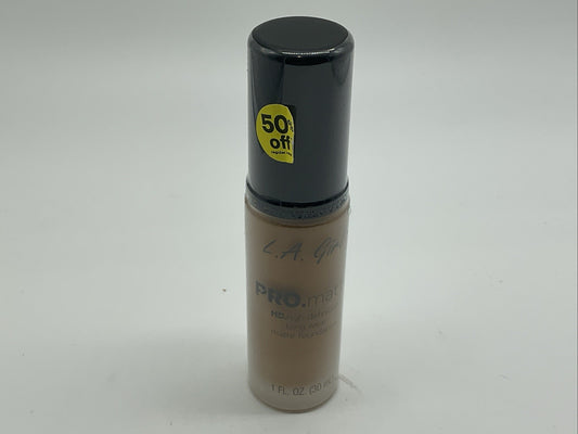 L.A. Girl PRO.Matte Foundation - GLM681 Caramel