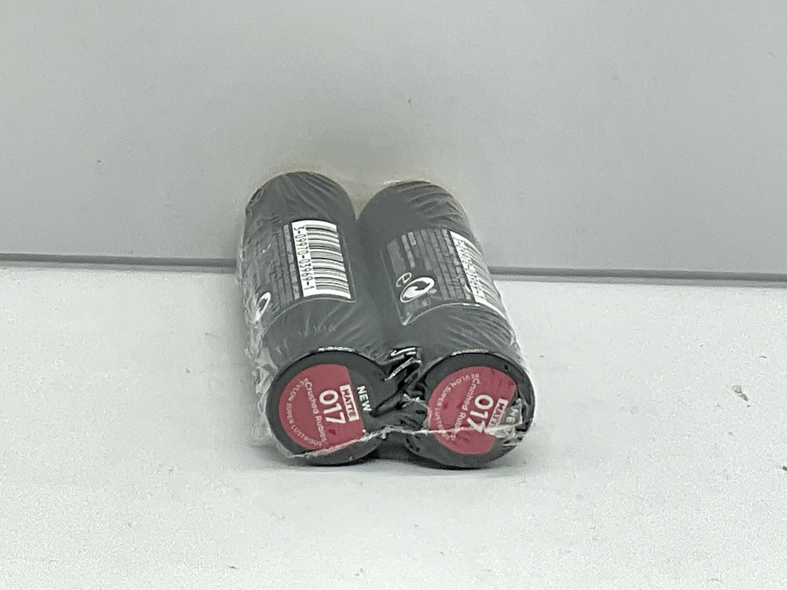 2 PACK - REVLON Super Lustrous The Luscious Mattes Lipstick - 017 Crushed Rubies