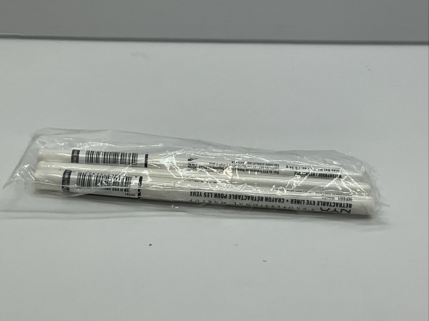 3 PACK - NYX  Waterproof Retractable Eyeliner - MPE01 White