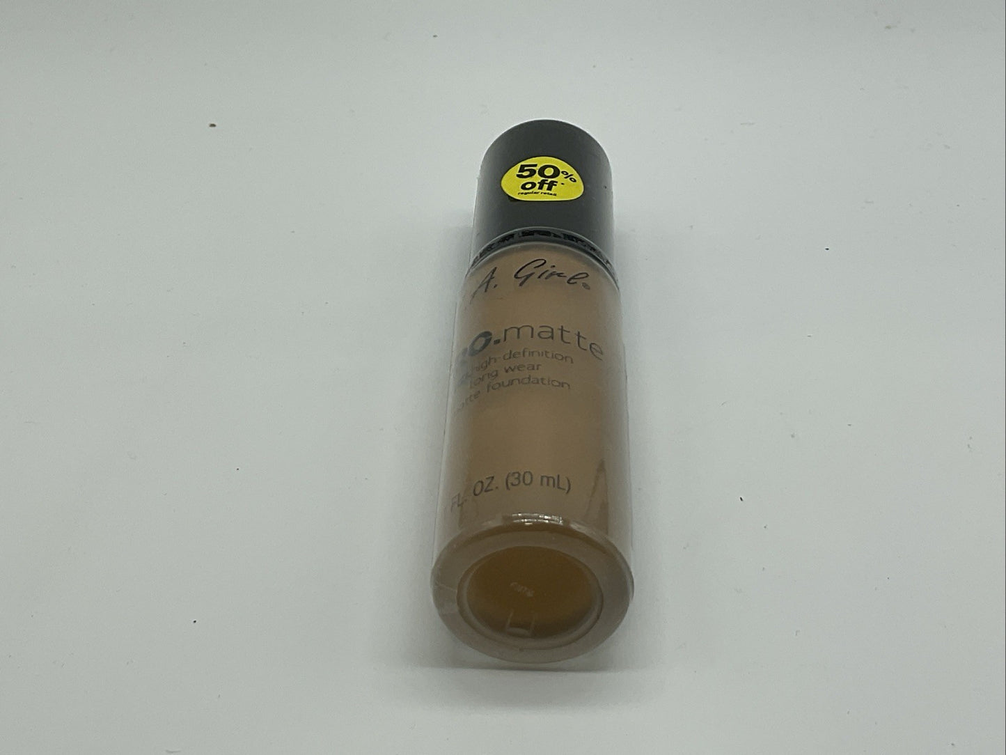 L.A. Girl PRO.Matte Foundation - GLM681 Caramel