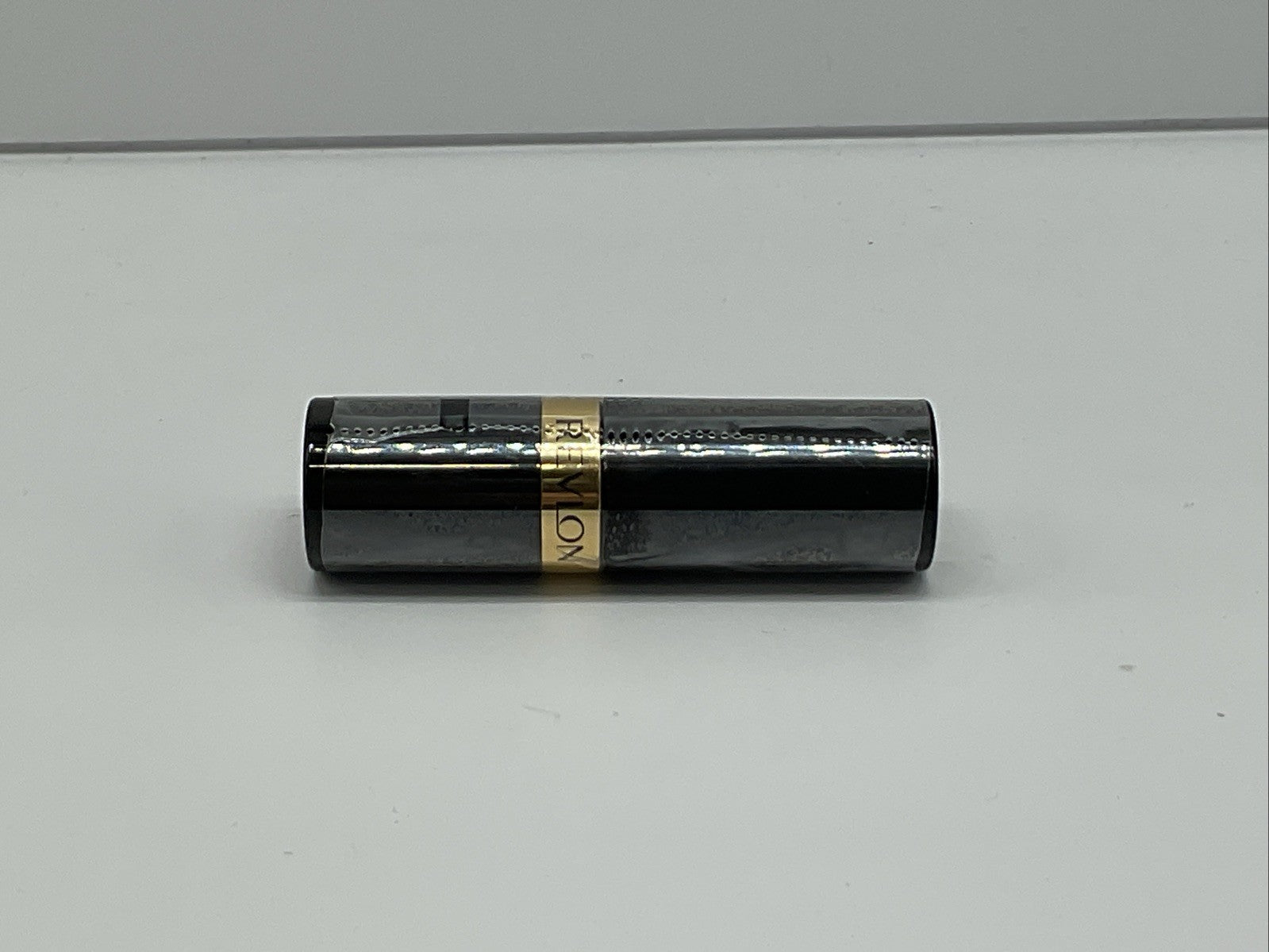 Revlon Fuchsia Fusion Super Lustrous Lipstick -  657 Pearl - Single