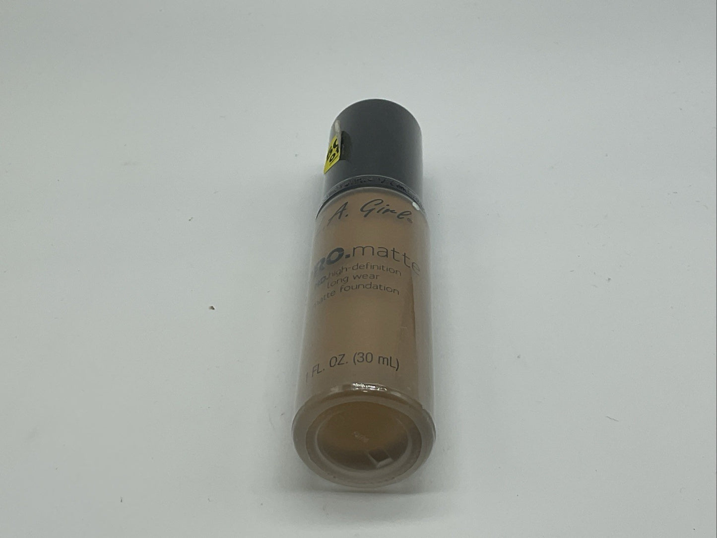 L.A. Girl PRO.Matte Foundation - GLM681 Caramel