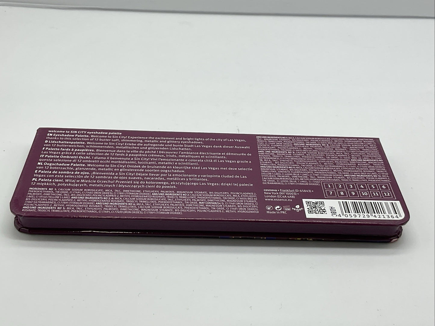 essence Welcome To Sin City Eyeshadow Palette