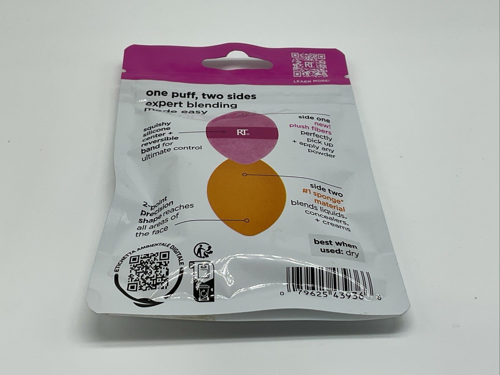 Real Techniques Miracle 2-In-1 Powder Puff 