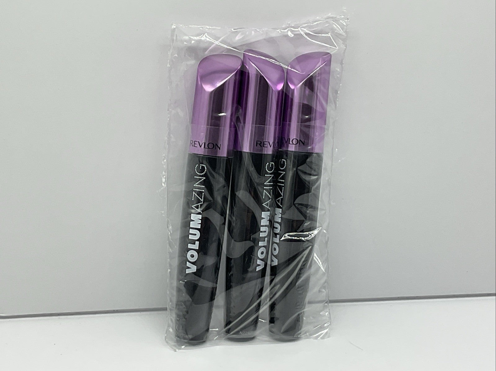 Revlon Volumazing Mascara Sealed - 901 Blackest Black - Set Of 3