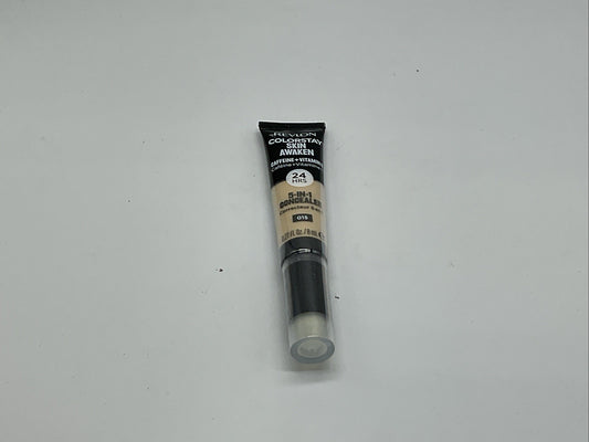 Revlon ColorStay Skin Awaken Caffeine+Vitamin C - 015 Light Pale - Single