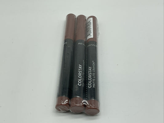 3 PACK - Revlon Colorstay Matte Lite Crayon For Lips - 002 Clear The Air