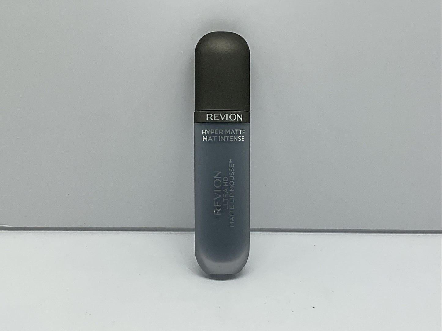 REVLON Ultra HD Lip Mousse Hyper Matte, Longwearing Creamy Liquid Blue Oasis 835