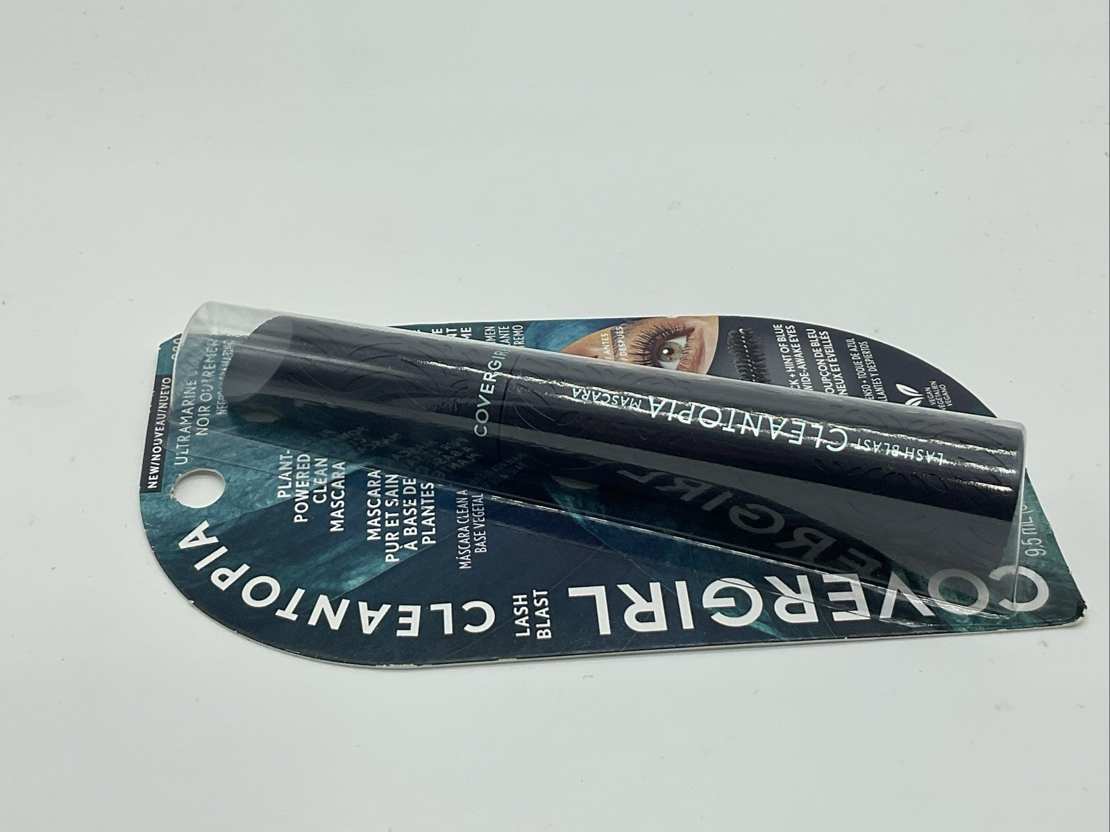 CoverGirl LashBlast Cleantopia PlantPowered Mascara - 820 Ultramarine Black