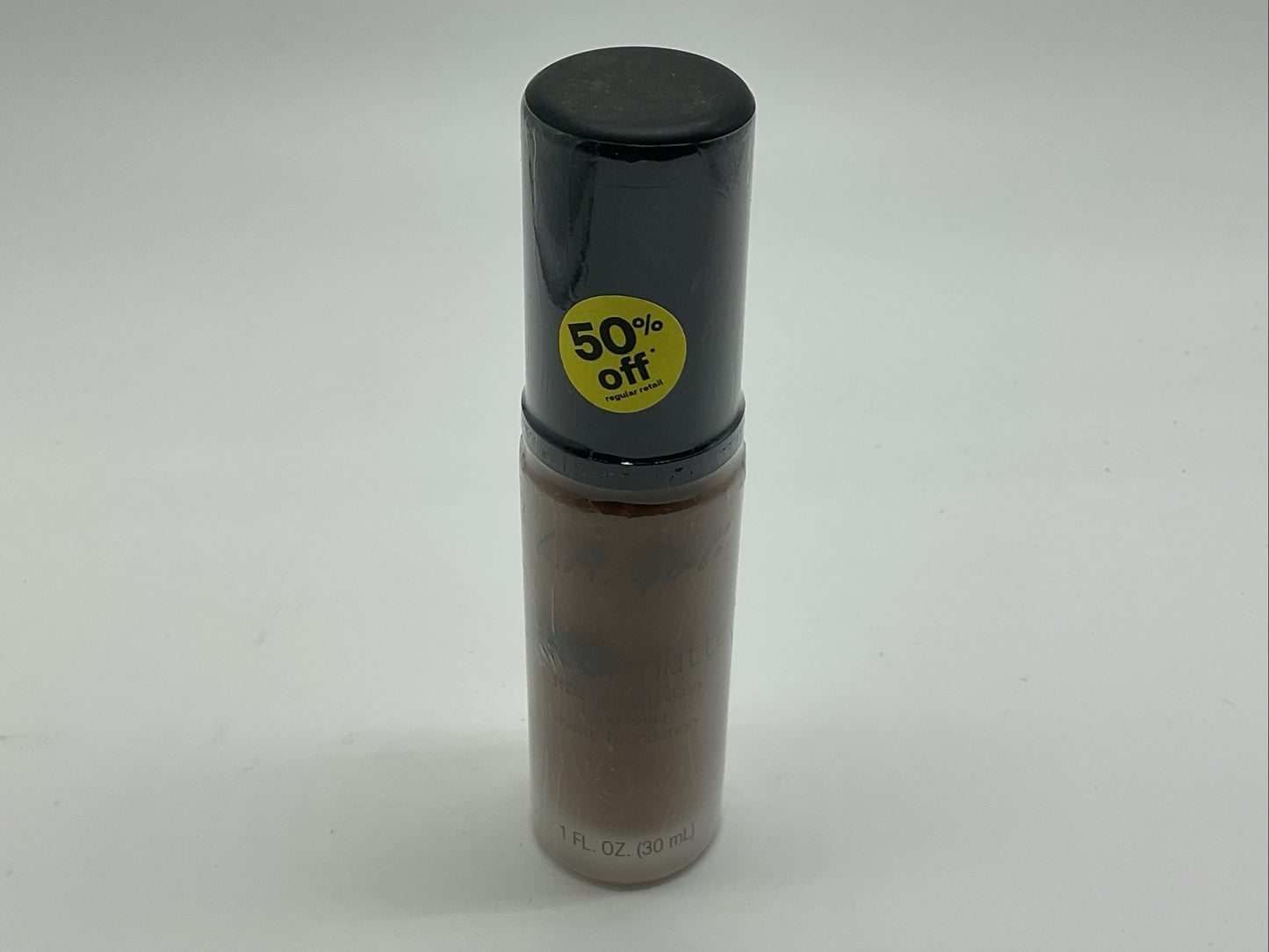 L.A. Girl PRO.Matte Foundation - GLM720 Creamy Cocoa