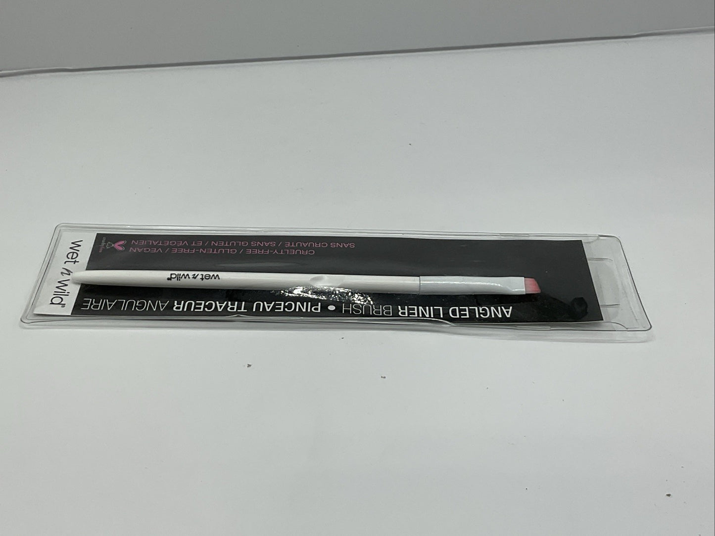 Wet N Wild - Angled Liner Brush Short With Innovative Fibers - Single