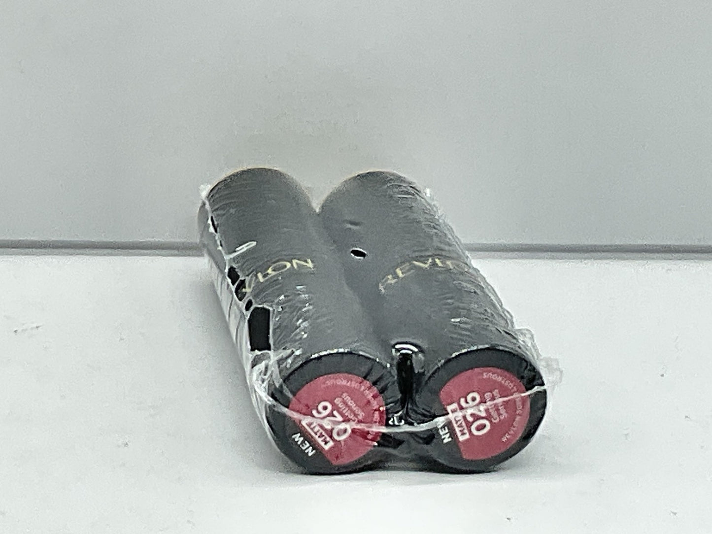 2 PACK - Revlon Super Lustrous Mattes Lipstick - 026 Getting Serious