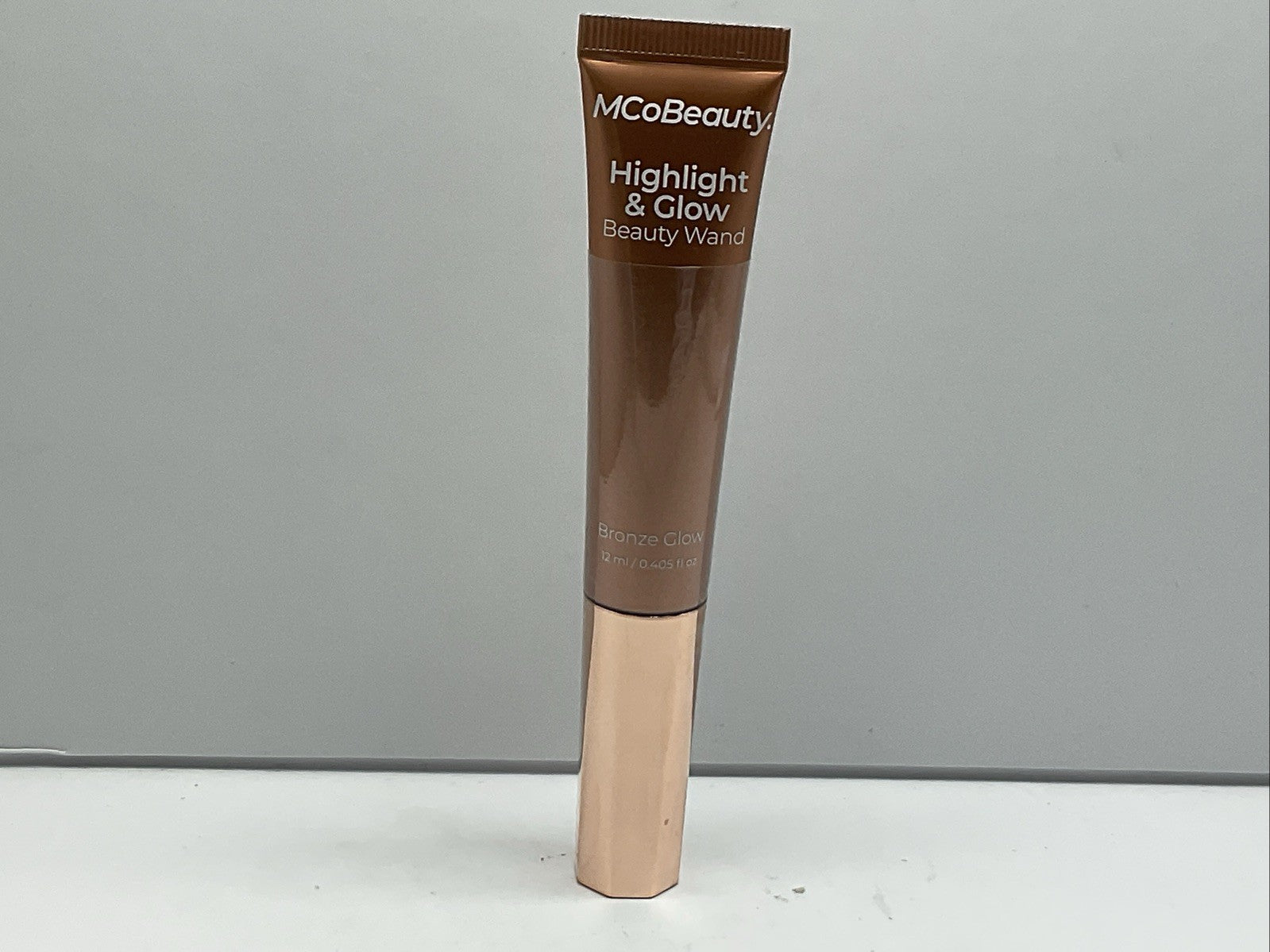 MCoBeauty Highlight & Glow Beauty Wand - Bronze Glow