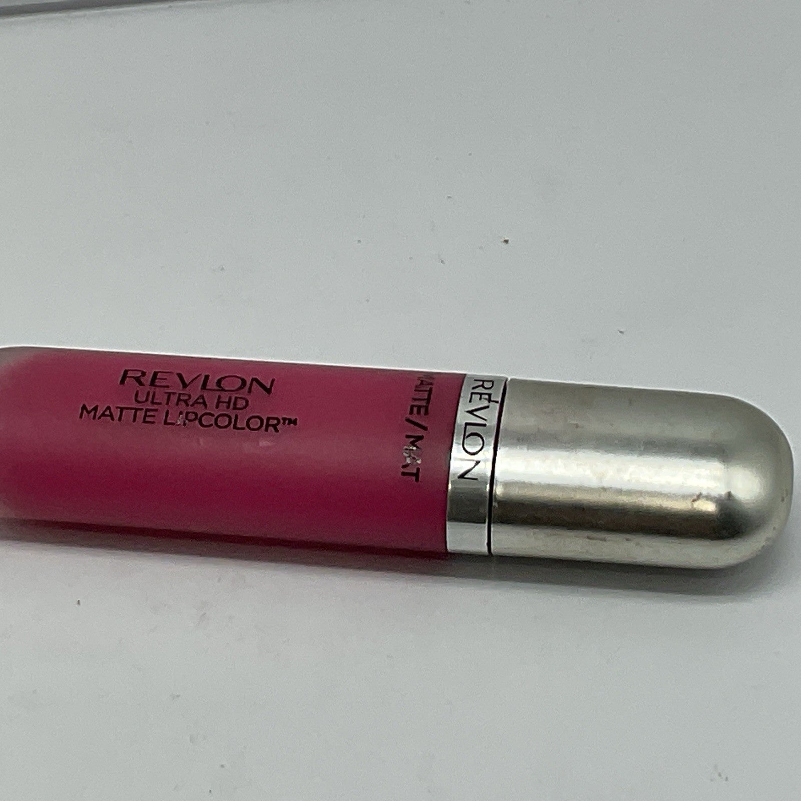 SINGLE - Revlon Ultra HD Matte Lipcolor Matte Liquid Lipstick #605 HD Obsession