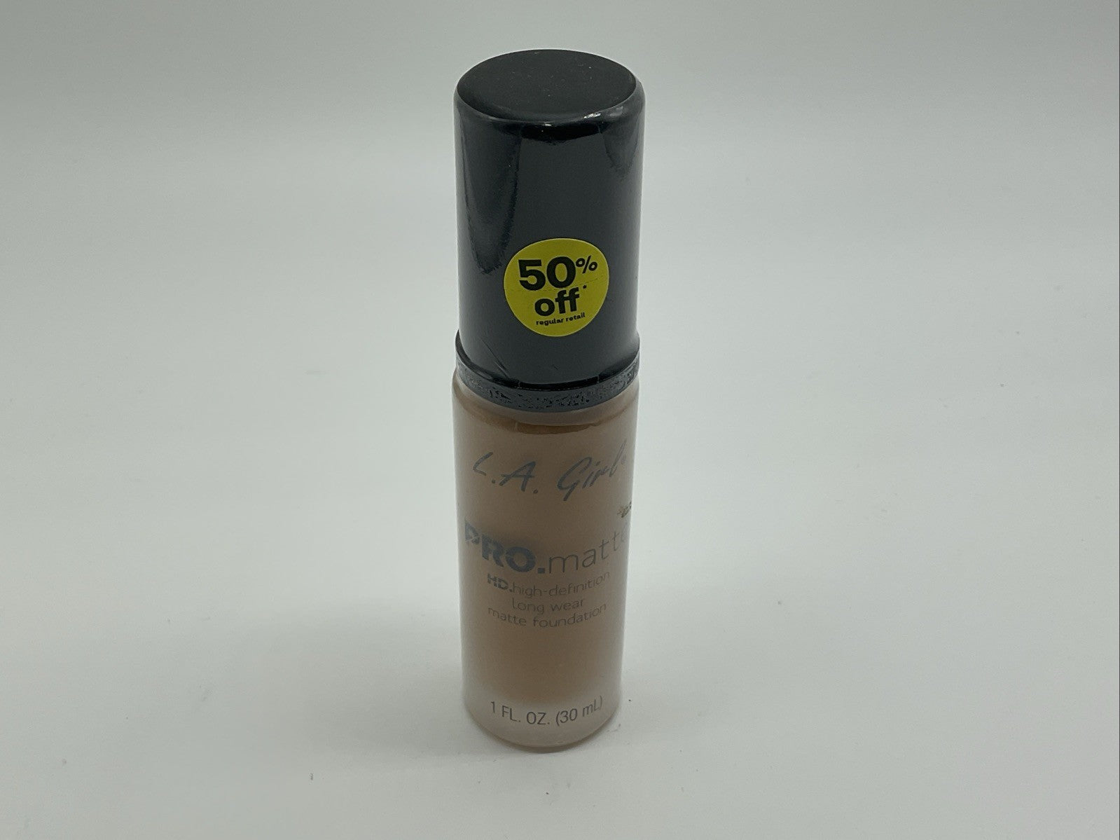 L.A. Girl PRO.Matte Foundation - GLM679 Warm Sienna