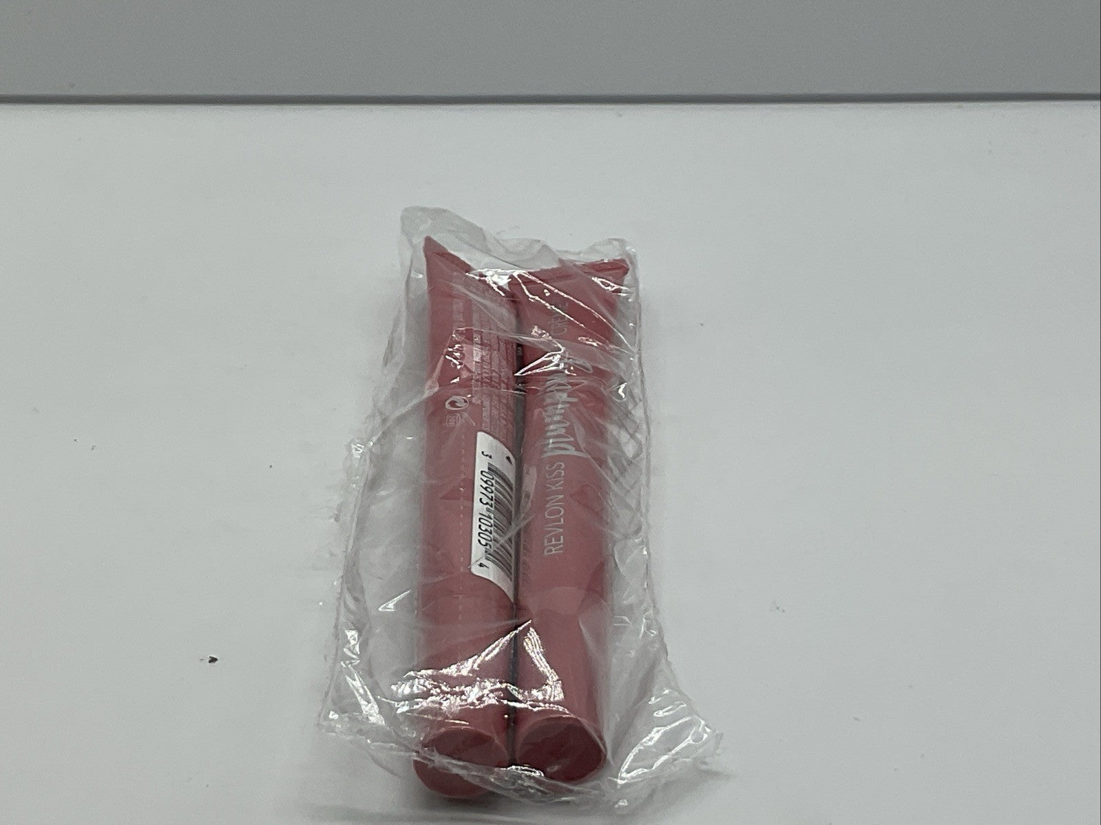 REVLON KISS PLUMPING LIP CREME, 530 PEONY BUFF