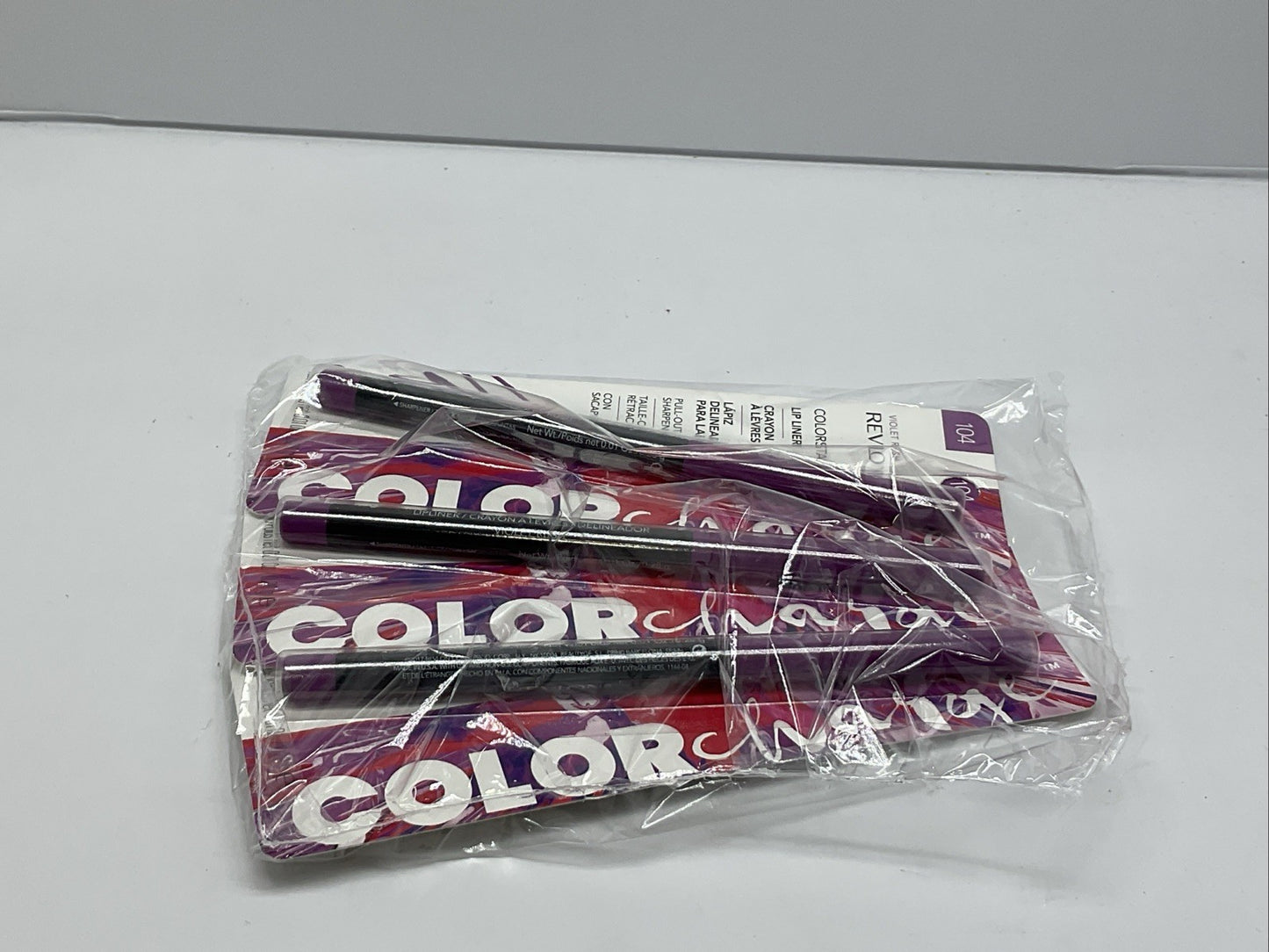 3 PACK - Revlon Colorstay lip liner with pull out sharpener 104 VIOLET RUSH