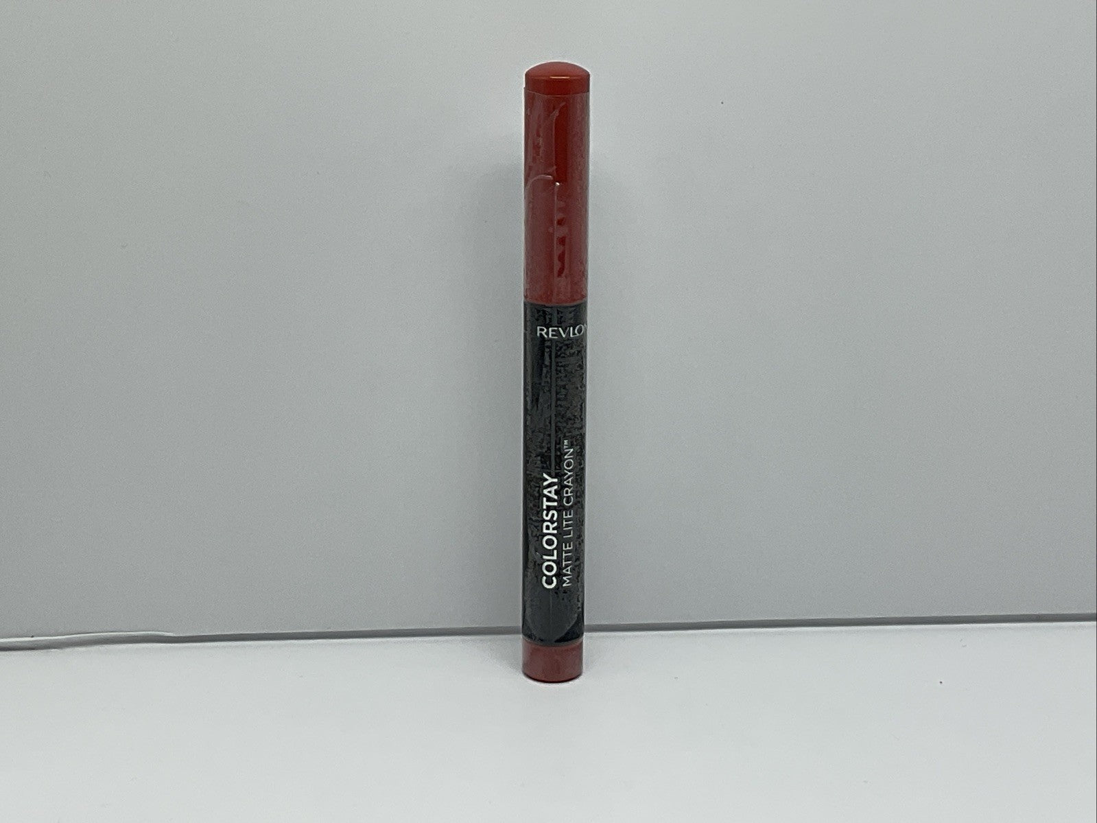 Revlon ColorStay Matte Lite Crayon - 008 She's Fly - Single